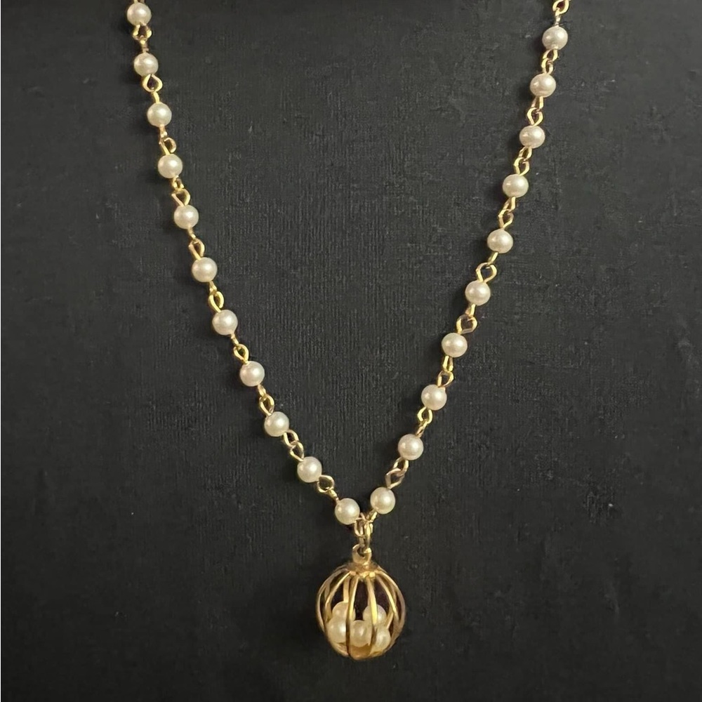 Girls vintage necklace